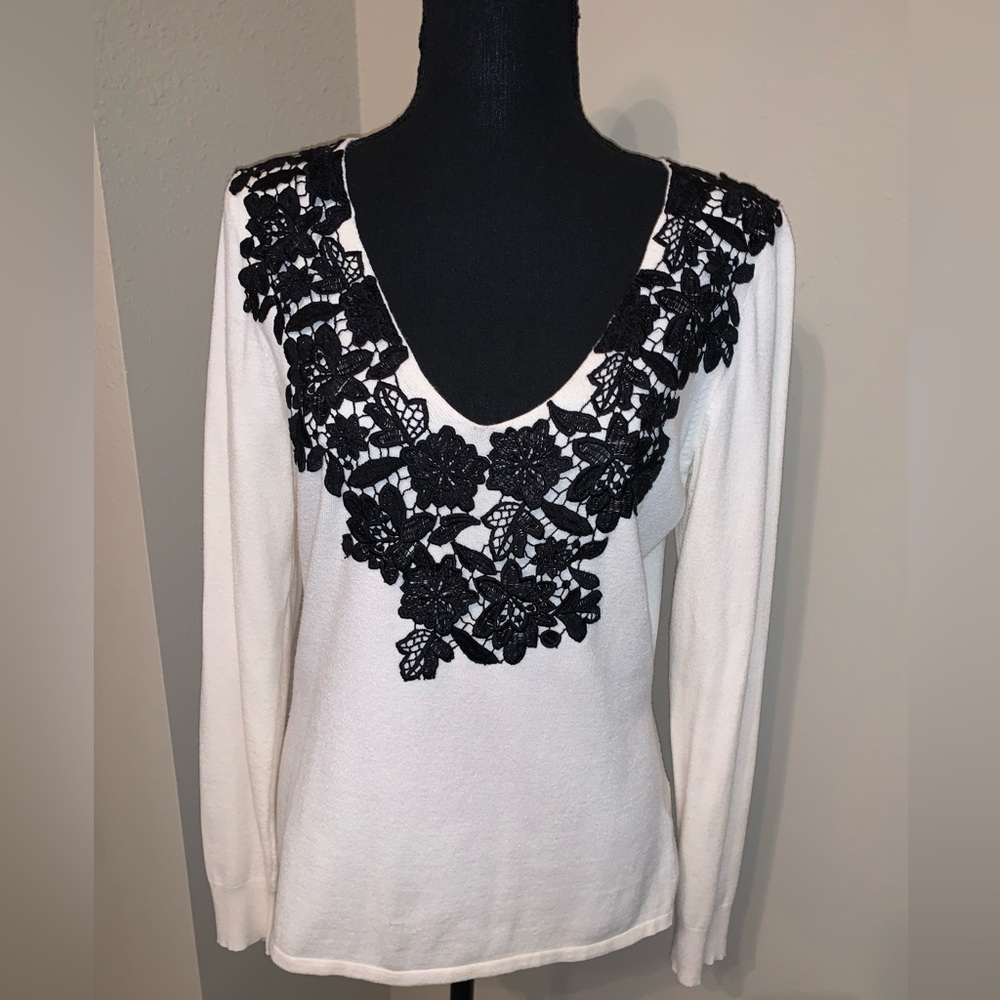Women’s sweater
